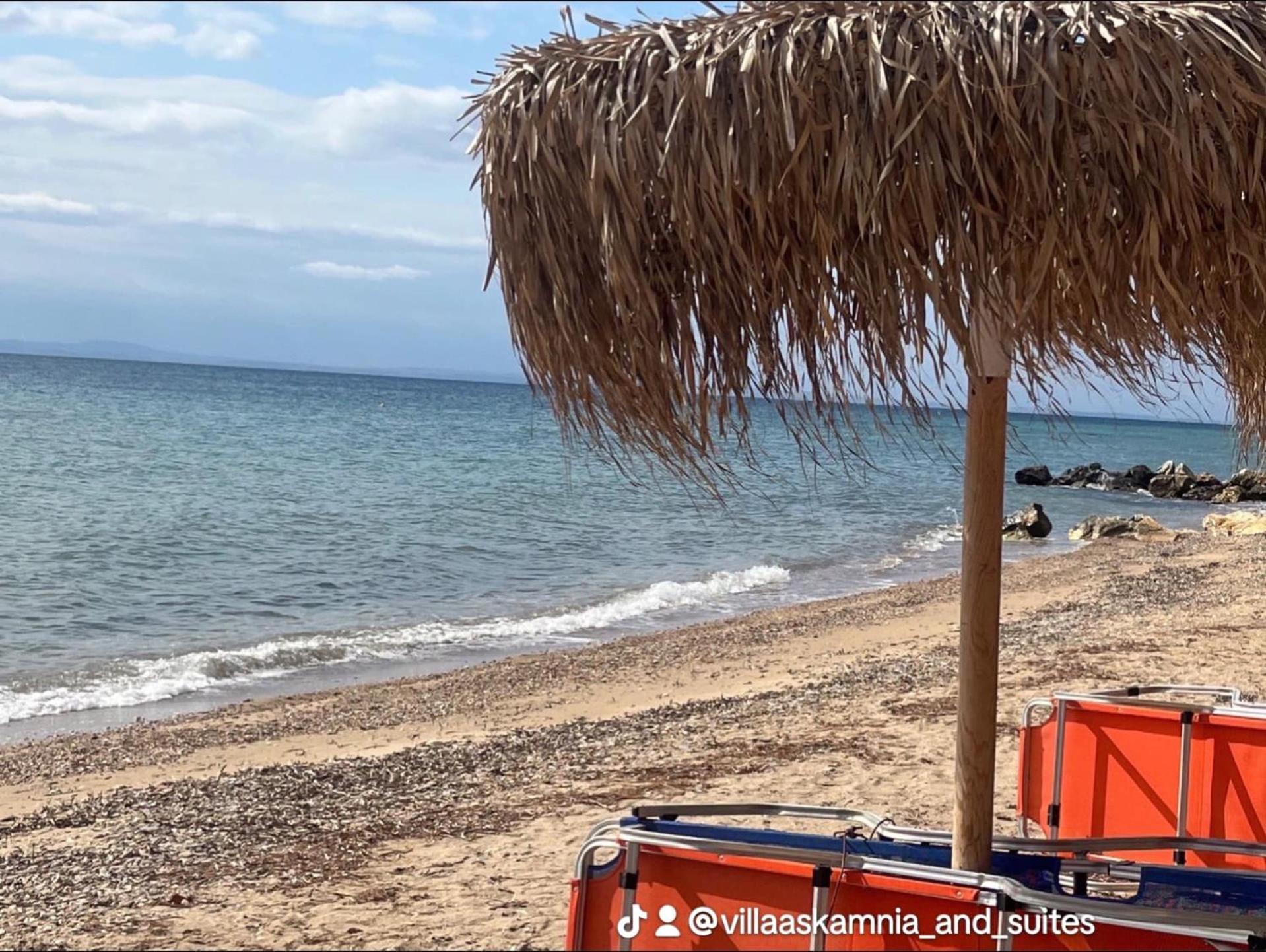 Villa Askamnia And Suites Nikiti  Ngoại thất bức ảnh
