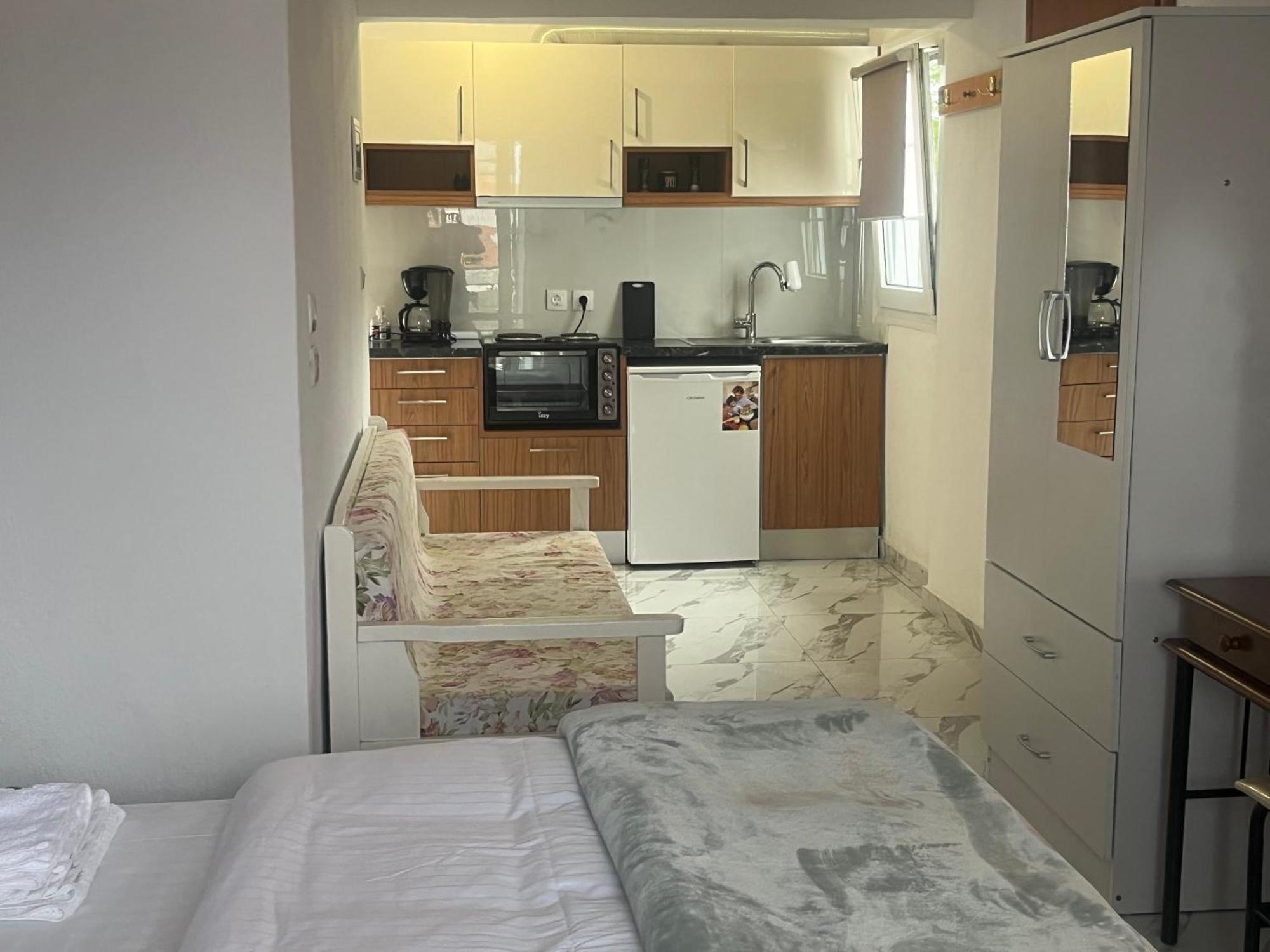 Villa Askamnia And Suites Nikiti  Ngoại thất bức ảnh